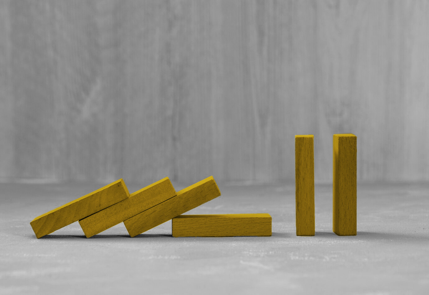 falling-standing-wooden-blocks falling-standing-wooden-blocks